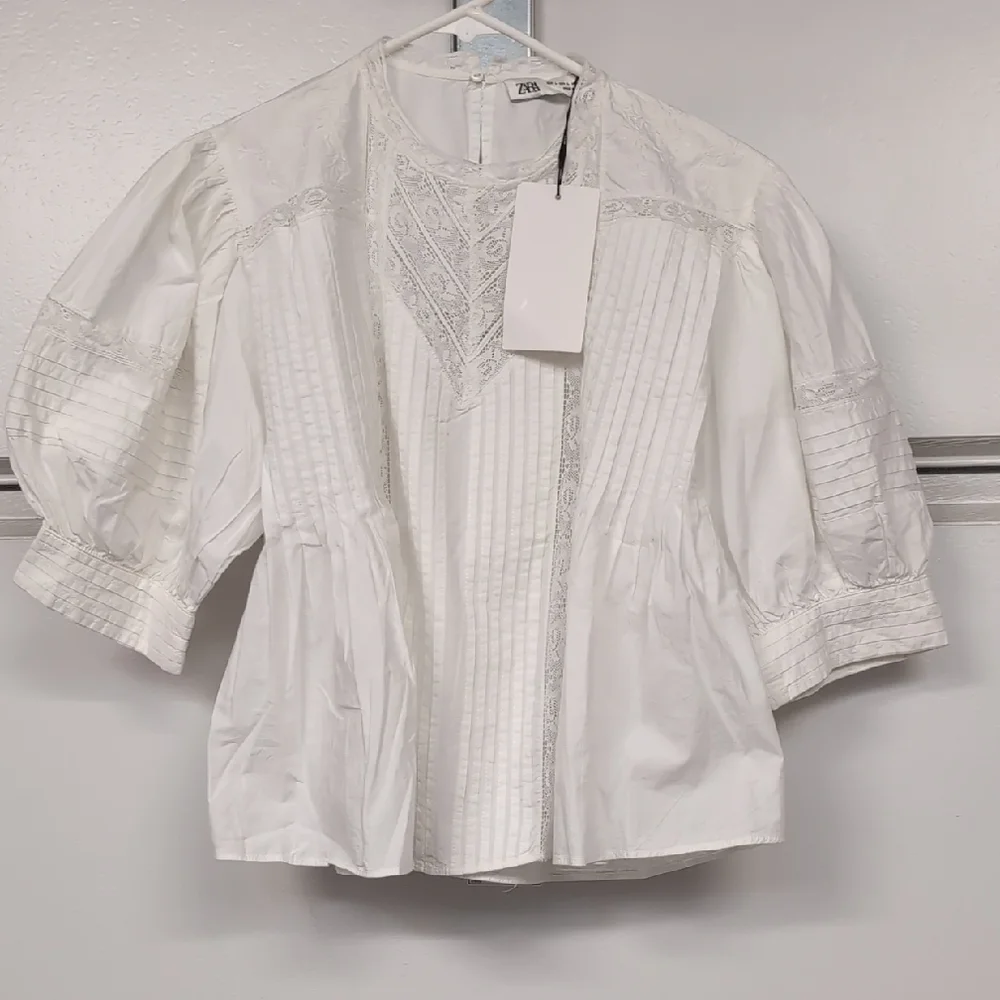 Zara Women White Romantic Embroidered Blouse Puffed Sleeves L NWT 7521/042